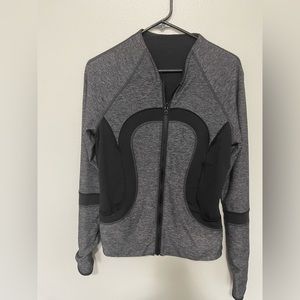 EUC lululemon Find your Bliss reversible jacket